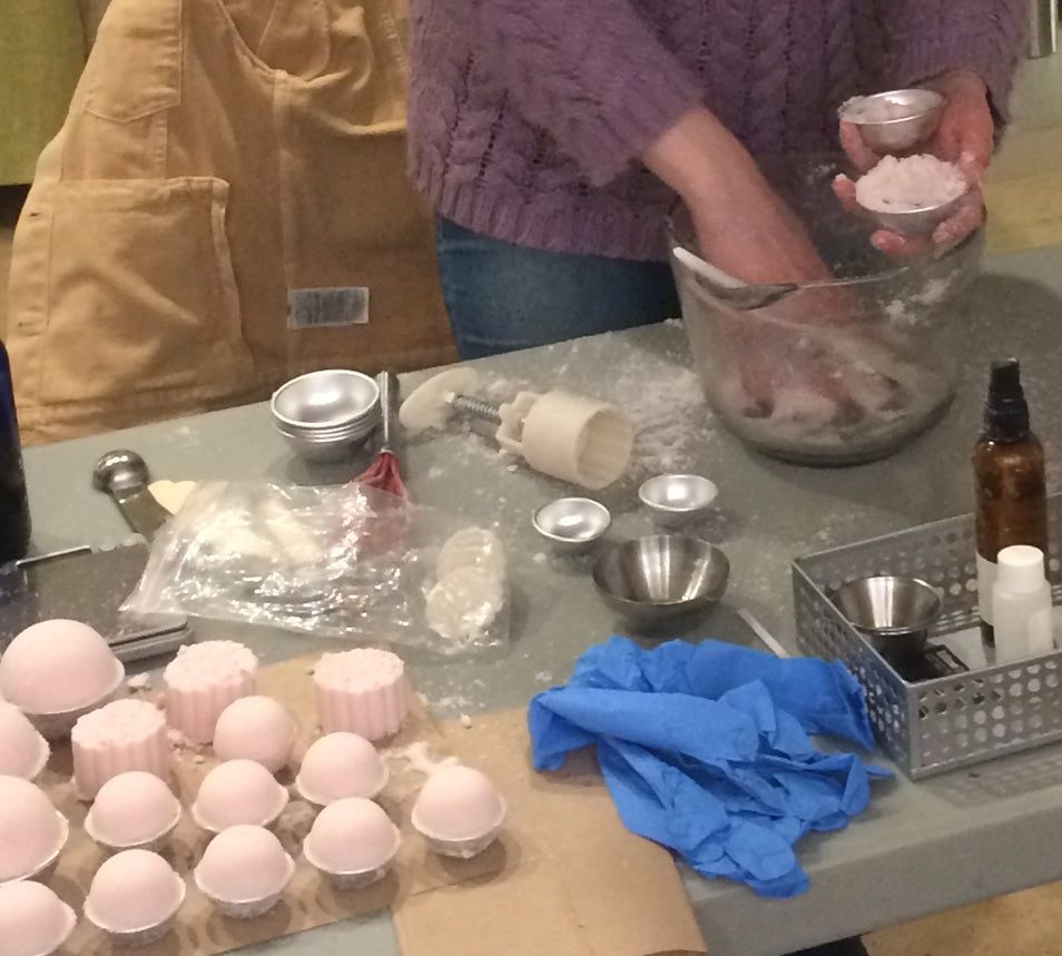 BATH BOMB MAKING WORKSHOP